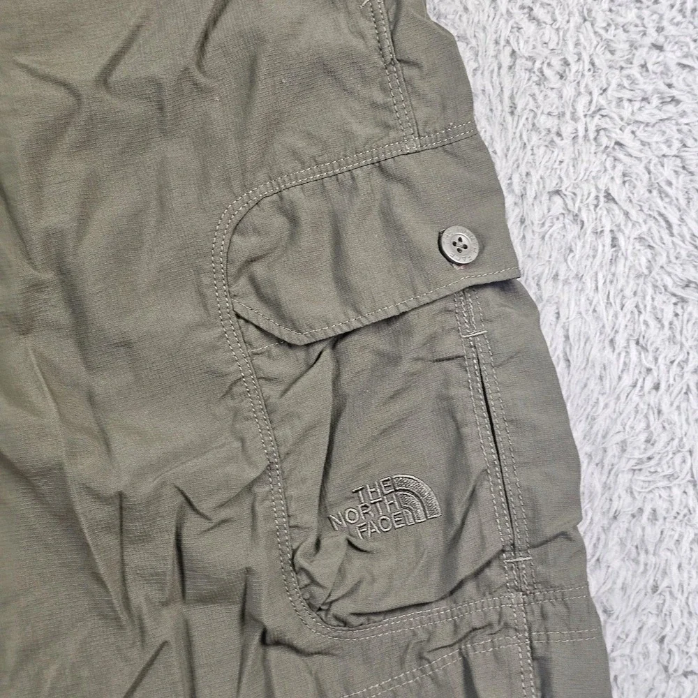 The North Face Cargo Shorts Mens‎ 36 Green Nylon Elastic Waist Hiking Outdoor